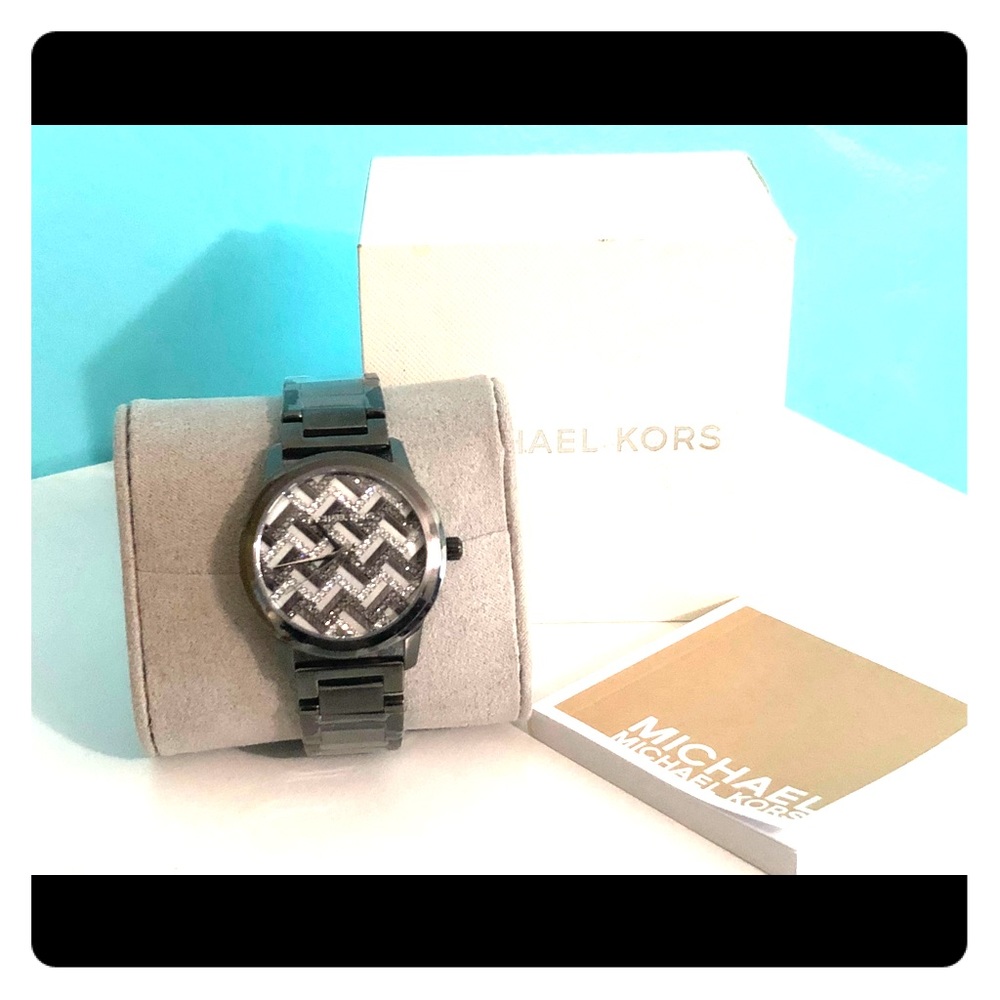 🌷Michael Kors watch NWT